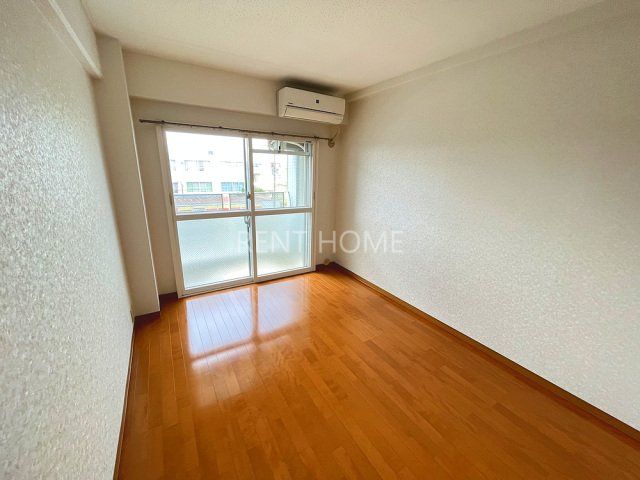 居室・リビング　洋室７畳　二重サッシ