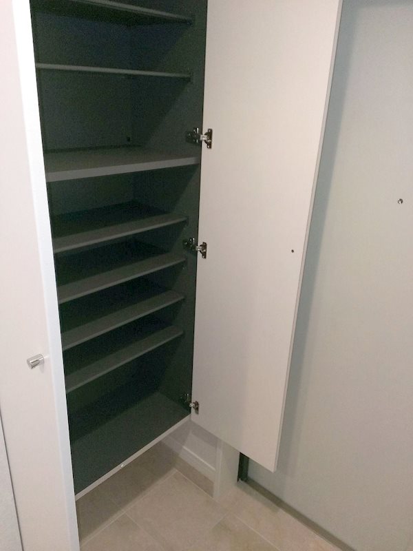 玄関　玄関　※別号室参考写真