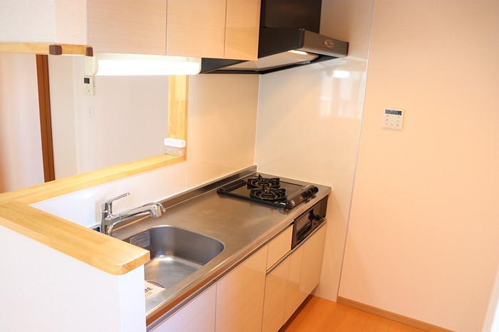 キッチン　2口コンロ・グリル付きです★