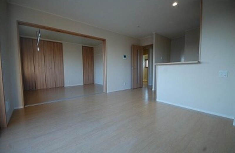 居室・リビング　図面と現状に相違がある場合には現状を優先