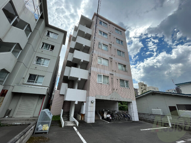 建物外観　札幌市北区北２２条西「アミティＮ２２」