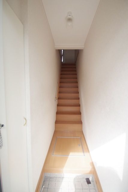 玄関　★玄関からの様子★