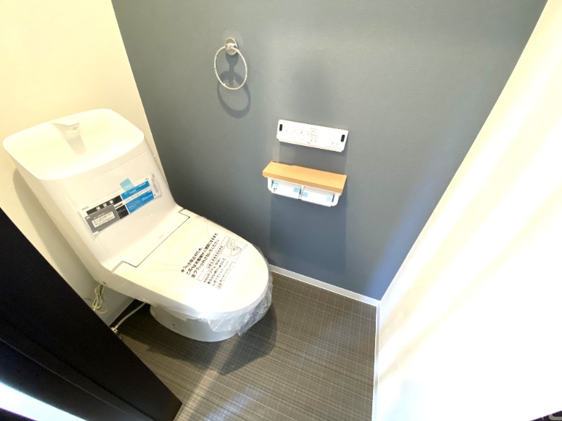 トイレ　冬場も安心の温水洗浄便座！