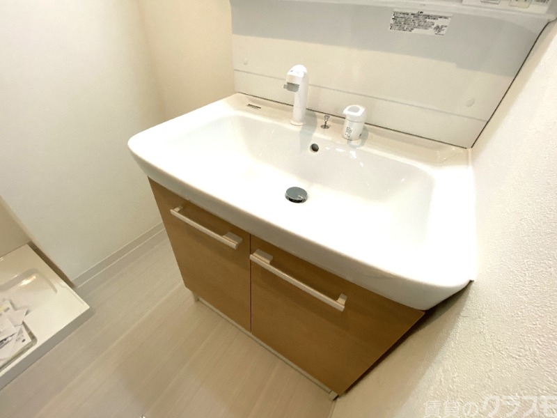 洗面設備　独立洗面台で朝の身だしなみもバッチリ♪