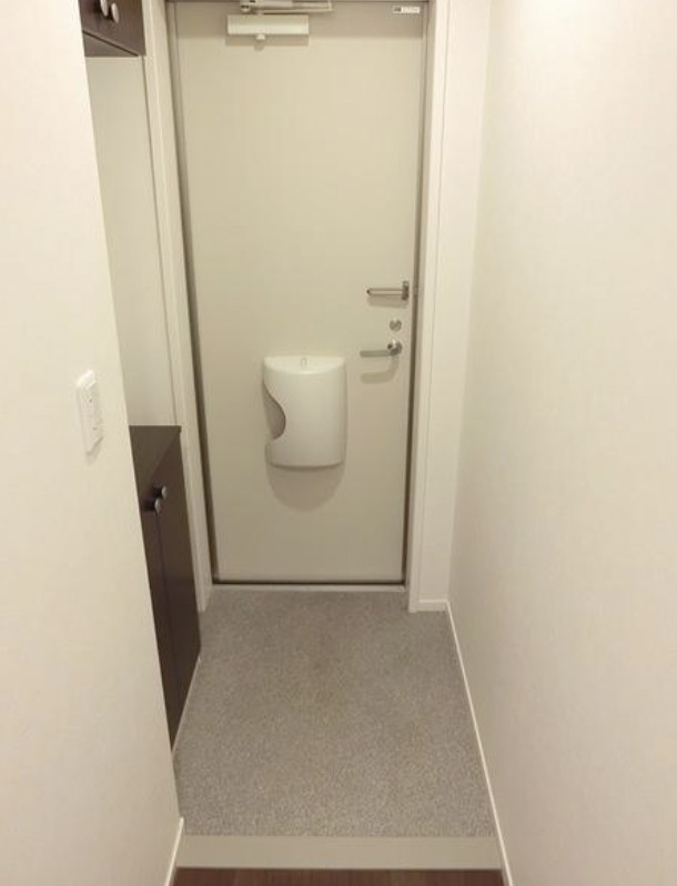 玄関　※別部屋参照