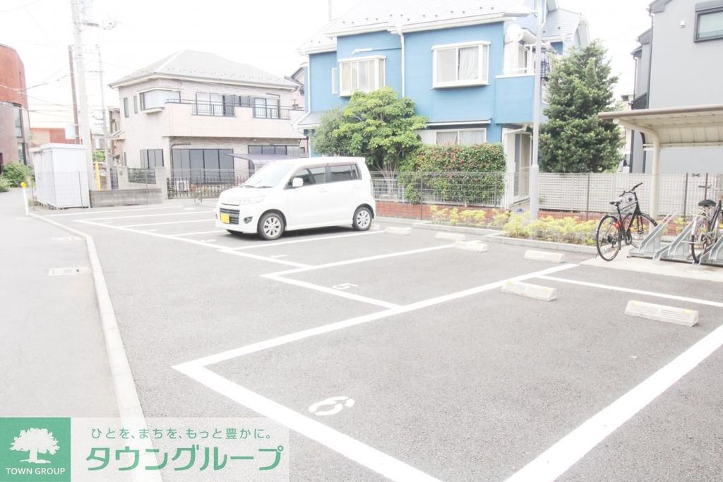 駐車場　駐車場