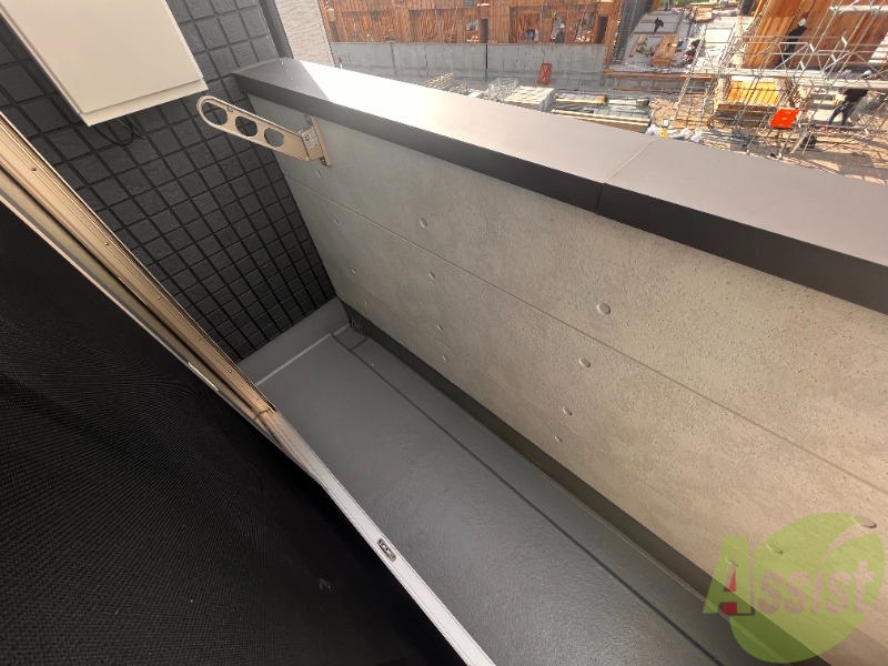 バルコニー　バルコニーも広々しており洗濯物も干しやすい。