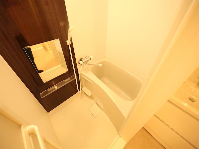 バス・シャワールーム　バスルーム　浴室暖房乾燥機付　同仕様写真