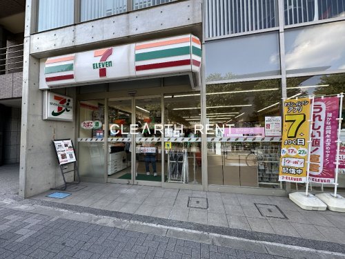 コンビニ　セブンイレブン 渋谷千駄ヶ谷1丁目店（コンビニ）まで566m