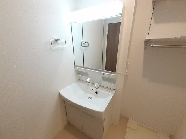 洗面設備　広い洗面スペース