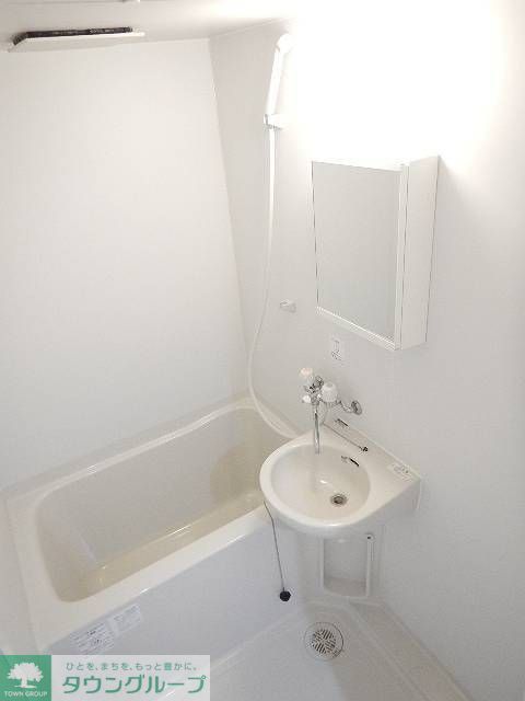 バス・シャワールーム　落ち着いた空間のお風呂です