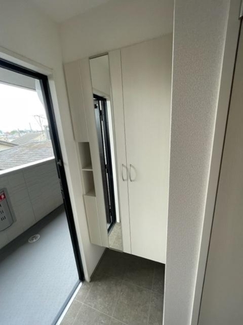 玄関　シューズボックス