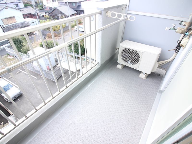 バルコニー　同物件別部屋写真