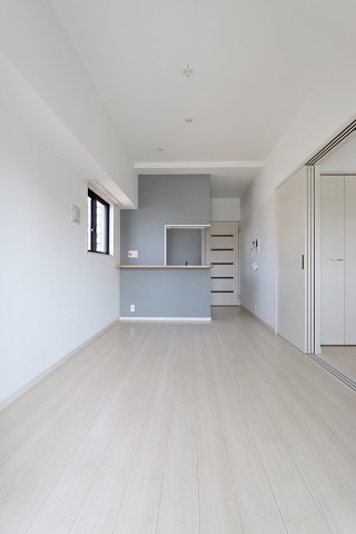 居室・リビング　広々リビングでゆっくりお過ごし下さい