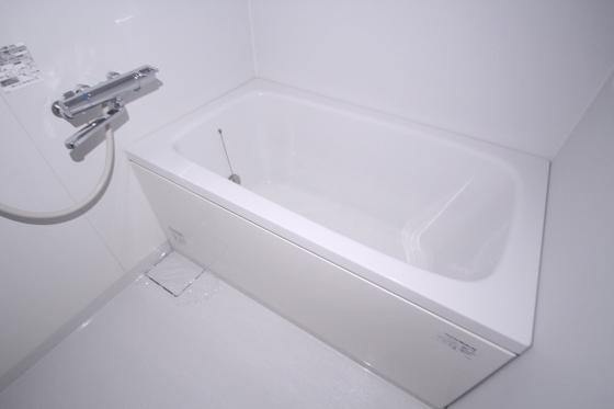 バス・シャワールーム　※別部屋の写真です