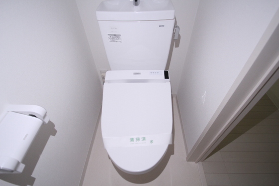 トイレ　※別部屋の写真です