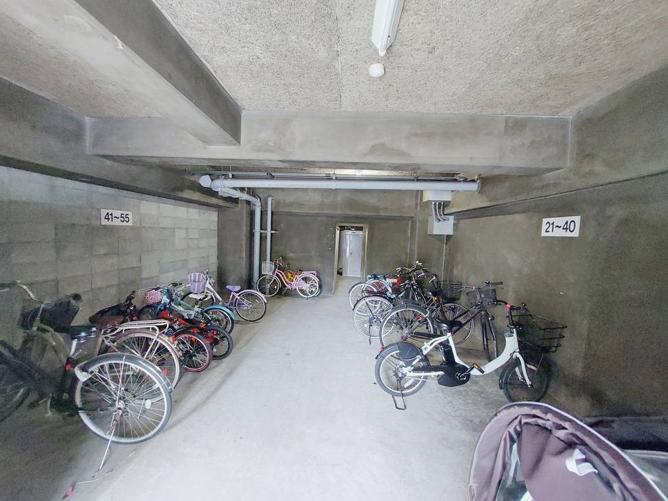 駐車場　駐輪場