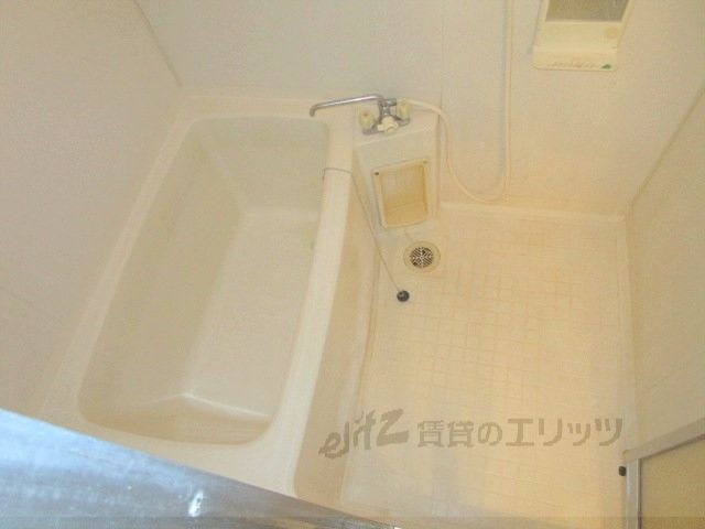 バス・シャワールーム　風呂