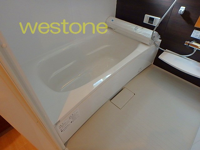 バス・シャワールーム　追い焚き　浴室乾燥機