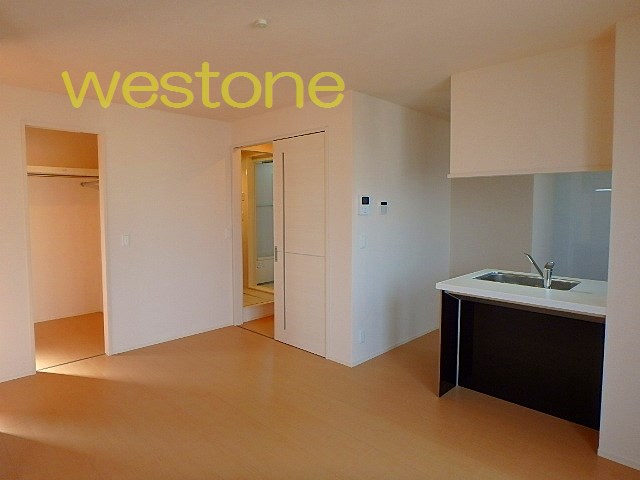 居室・リビング　対面式キッチン