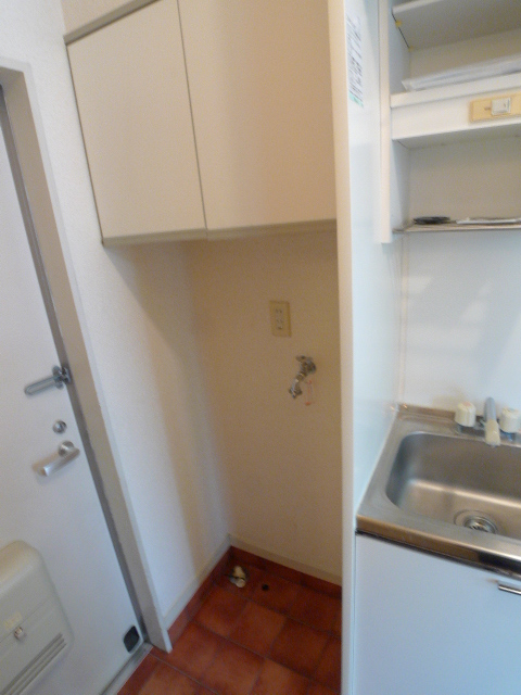 玄関　シューズボックス付き玄関！室内洗濯機置き場もあります♪