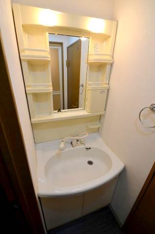 洗面設備　シャンプードレッサー完備