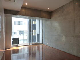 居室・リビング　内観1