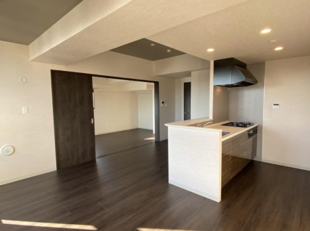 居室・リビング　☆明るい洋室☆