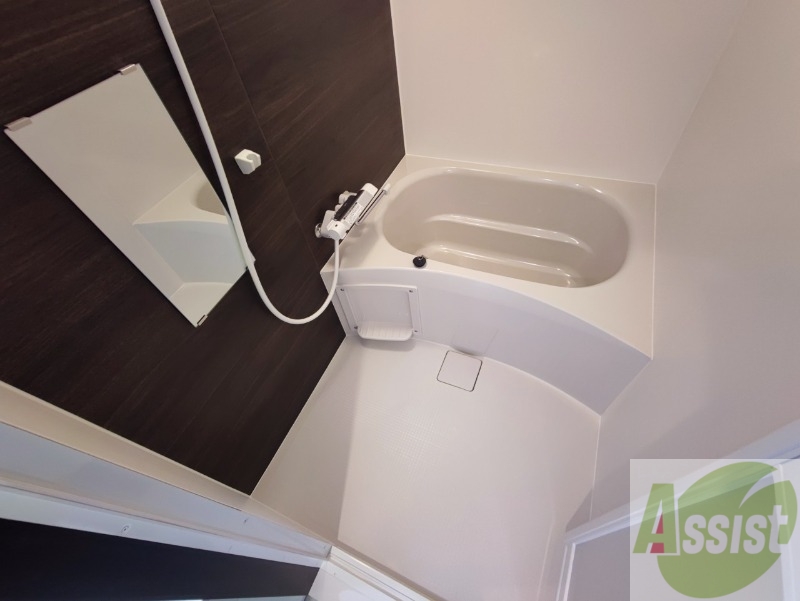 バス・シャワールーム　お風呂です。ゆっくりお風呂につかるのも体に良いですね～