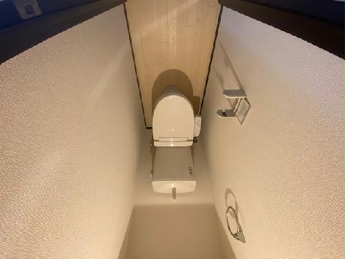 トイレ　温水便座付き