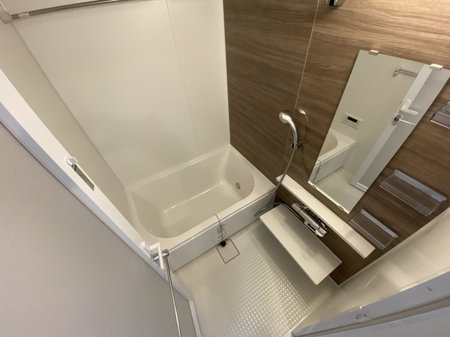 バス・シャワールーム　上質なデザインのバスルーム。