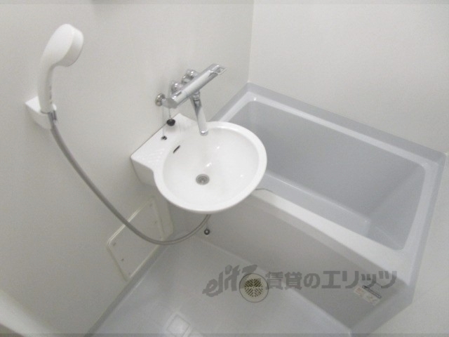 バス・シャワールーム　バス