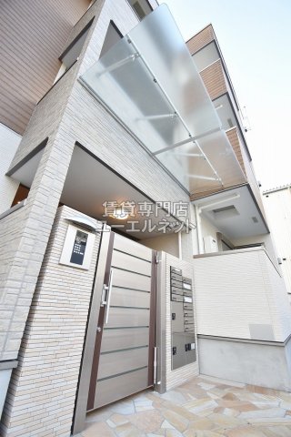 建物外観　2021年完成