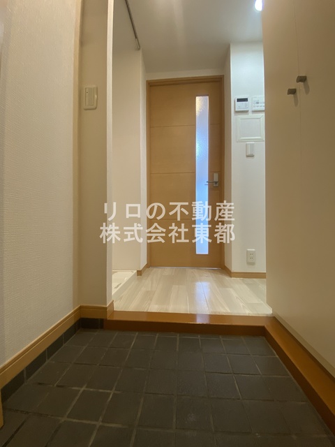 玄関　すっきりシンプルな玄関スペースです！