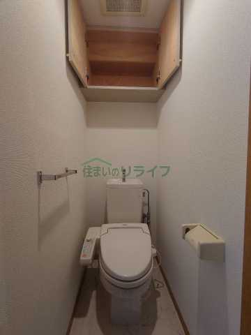 トイレ　別階層の写真になります。