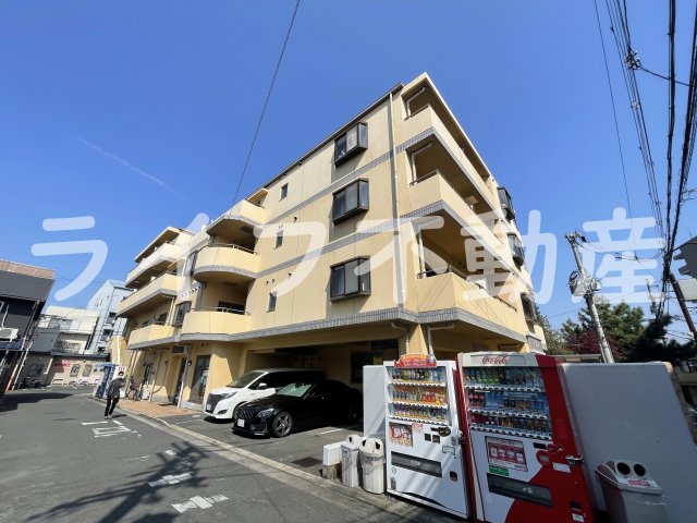 建物外観　落ち着いた雰囲気の外観です