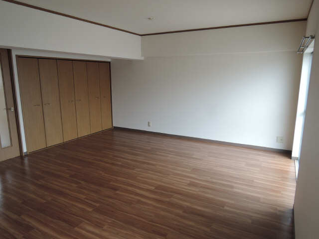 居室・リビング　ゆったりとした居間です