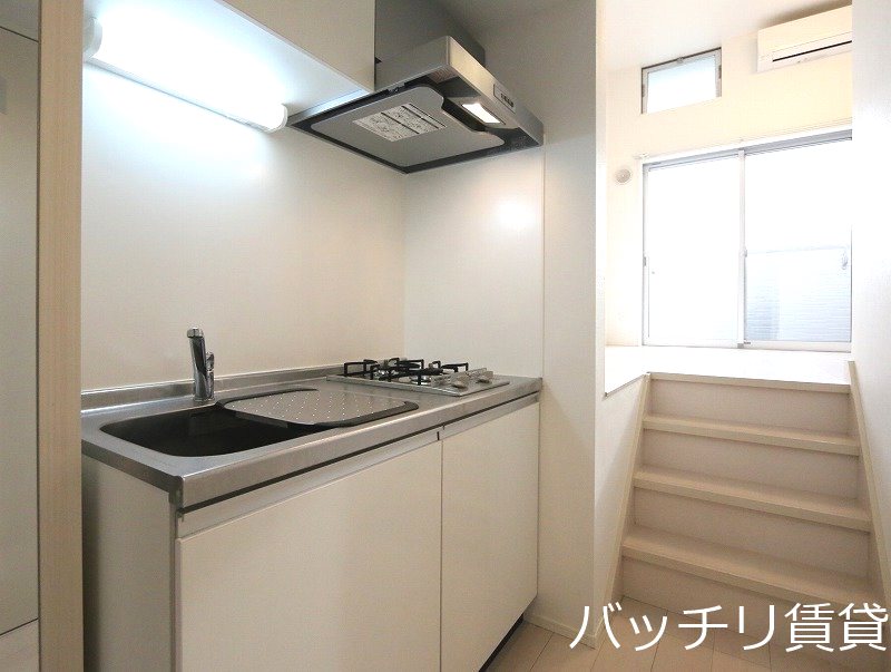 キッチン　同型タイプの為、現状を優先致します。