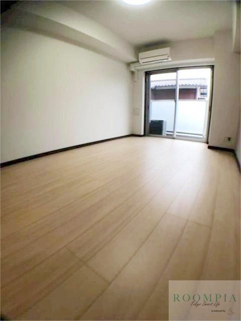 居室・リビング　※同タイプの別のお部屋です。