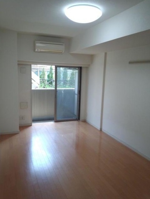 居室・リビング　洋室　9.3帖