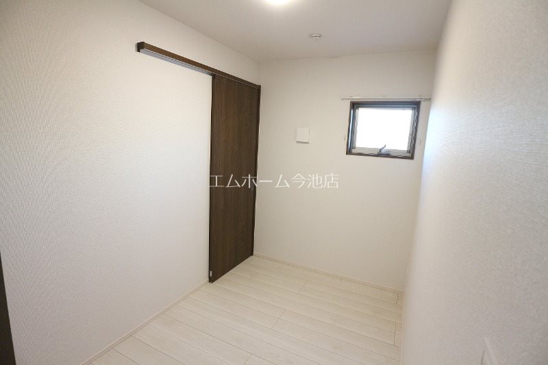 その他部屋・スペース　洋室3.1帖　換気良好　収納スペース充実しています
