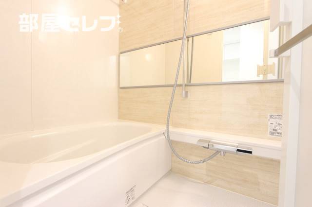 バス・シャワールーム　１日の疲れを癒してください