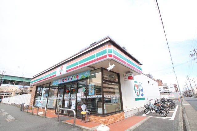 コンビニ　セブン－イレブン　名古屋岩塚町店（コンビニ）まで200m