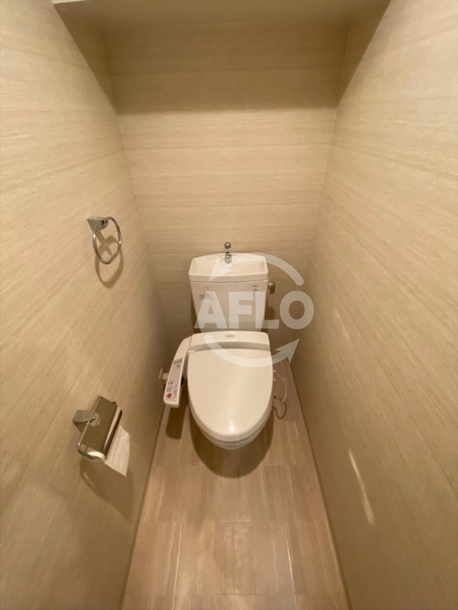 トイレ　Fortuney大手前(旧:Dimus大手前）　温水洗浄便座