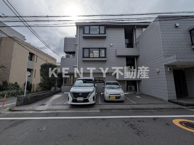 駐車場　車をお持ちの方に嬉しい駐車場付きの物件です
