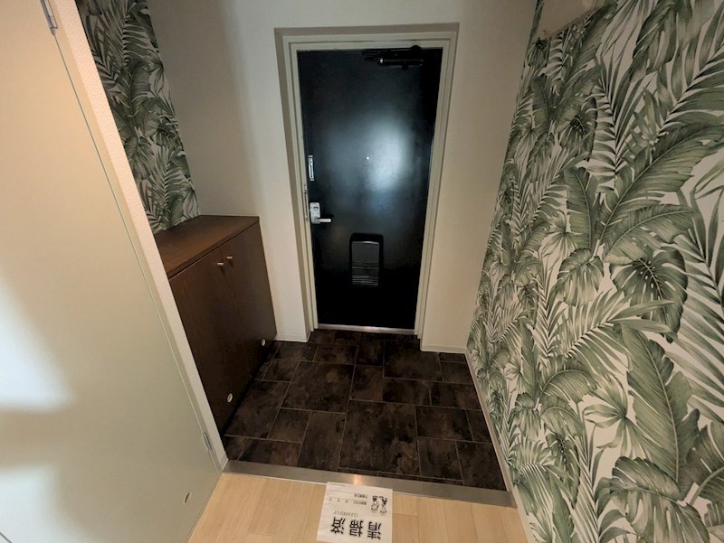 パープルツィン園田の玄関写真