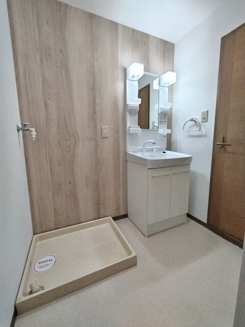 洗面設備　★★身支度に便利な洗髪洗面化粧台です♪★★