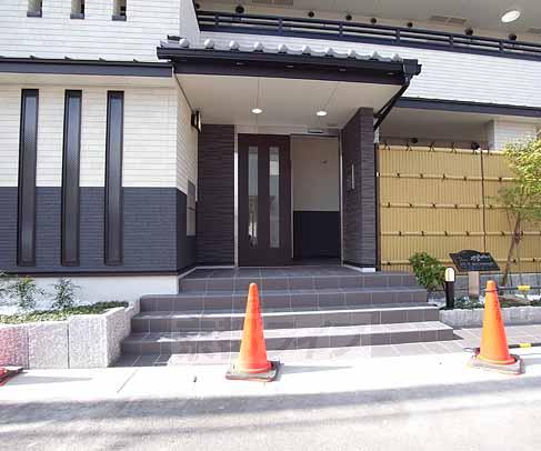 その他共有部分　オートロック付です。