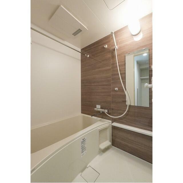 バス・シャワールーム　バスルーム