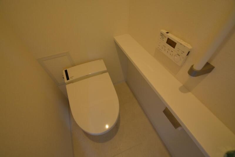 トイレ　ウォシュレット付きです